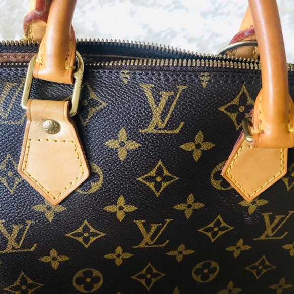 EUC Authentic Louis Vuitton in excellent condition - Picture 10 of 15